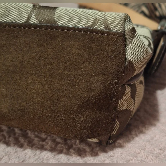 Coach Vintage Signature Stripe Baguette Demi Bag EUC - Picture 6 of 8